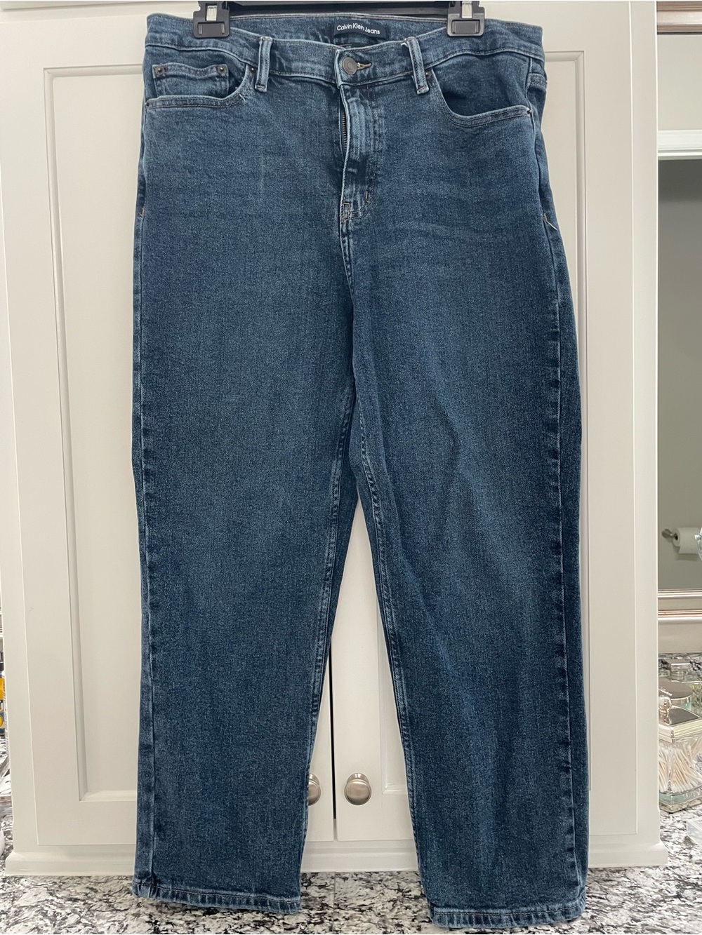 Calvin Klein Jeans Women’s Indigo Straight-Leg Jeans